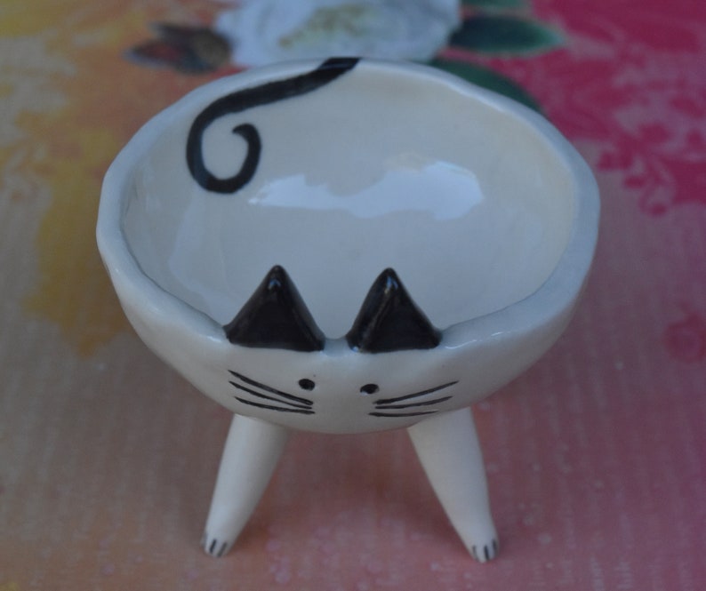 Small cat bowl Hand painted Siamese cat bowl Hand painted cat dish Siamese cat bowl Cat bowl Pet dish Cat ring holder bowl