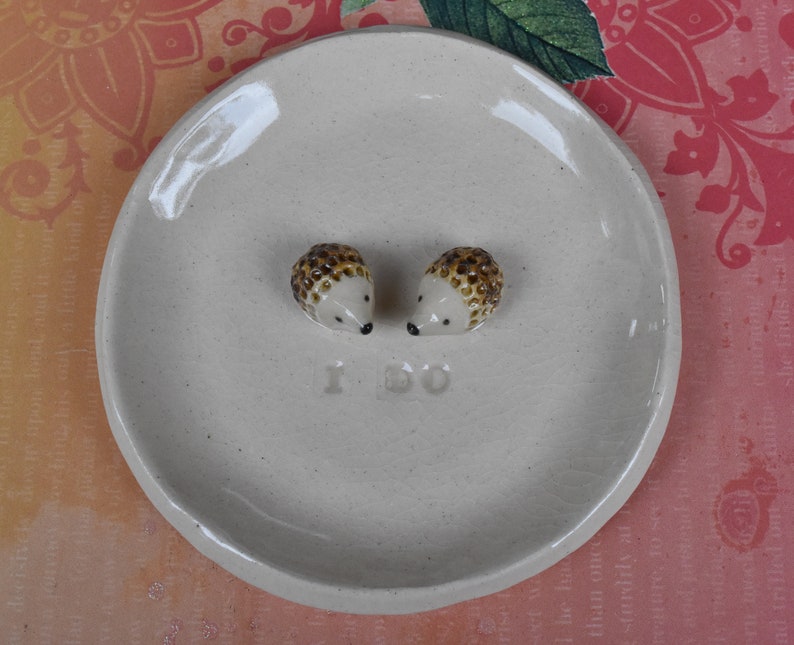 Wedding ring plate Hedgehog plate Wedding gift bridal ring holder I do Hedgehog ring holder Wedding ring holder