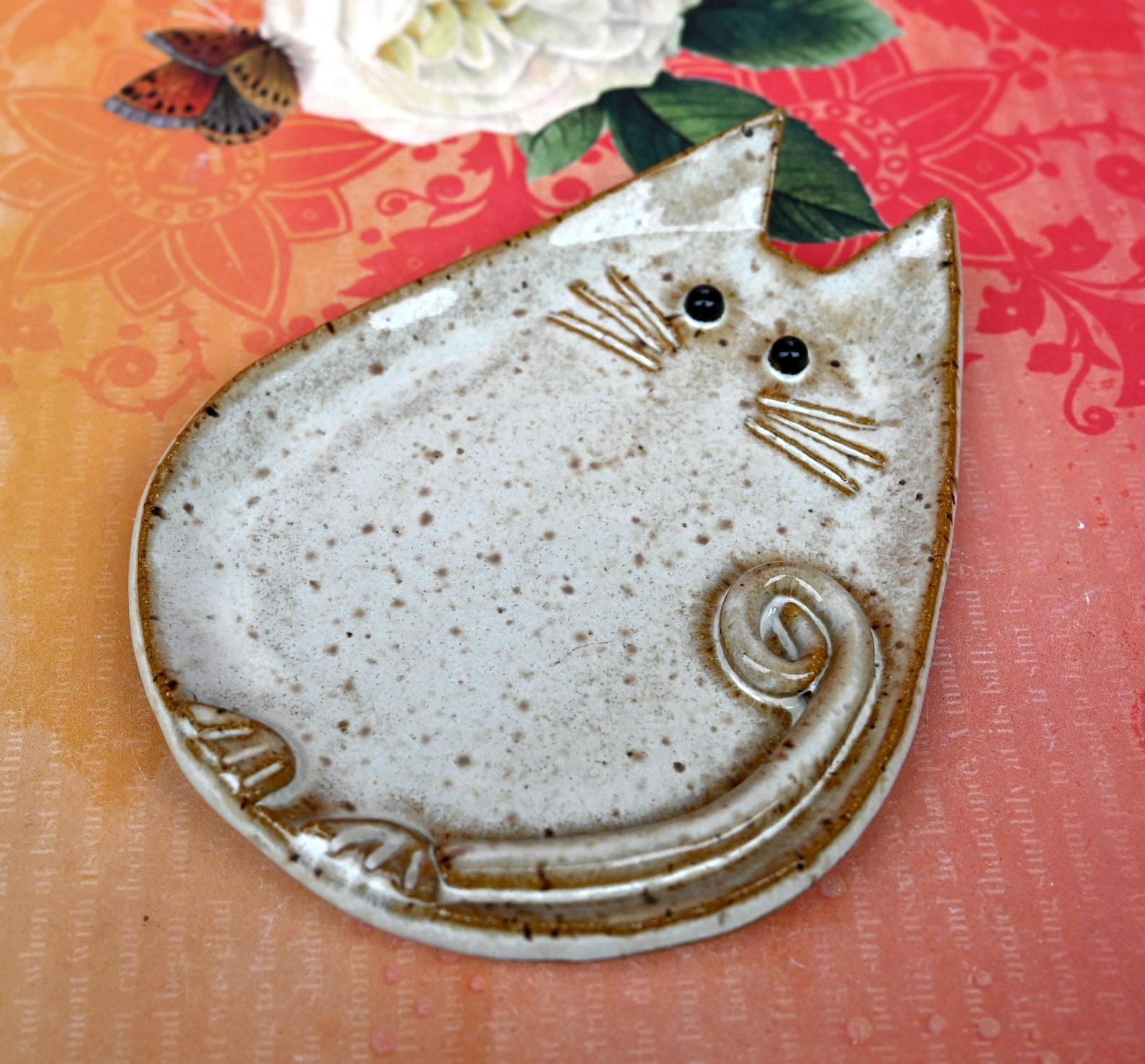Cat spoon rest. Ceramic cat jewelry holder. Cat plate. Cat Etsy