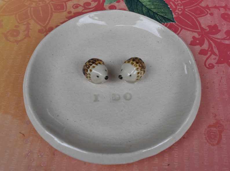 Wedding ring plate Hedgehog plate Wedding gift bridal ring holder I do Hedgehog ring holder Wedding ring holder