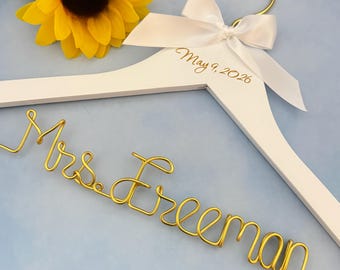 Custom Wedding Hanger: Engraved Date, Golden Wire Bride Hanger