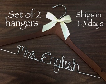 Set of 2 High quality hangers, Wedding hanger, wedding photos, bridal, Wire hanger with ribbon, name hanger, bridal hanger, wedding gift