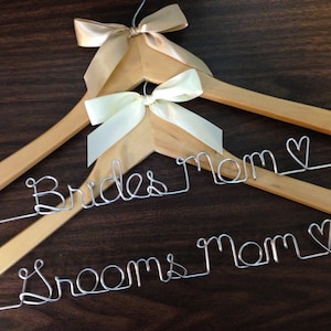 Personalized wedding dress hanger for bride, Customized bride hanger, dress hanger, Wedding gift, Bridesmaid, name hanger, bridal hanger,