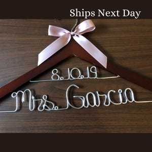 Double line wedding hanger, Name and Date hanger, wedding dress photos, hanger with custom name, wedding gift for bride, Custom hanger, gift
