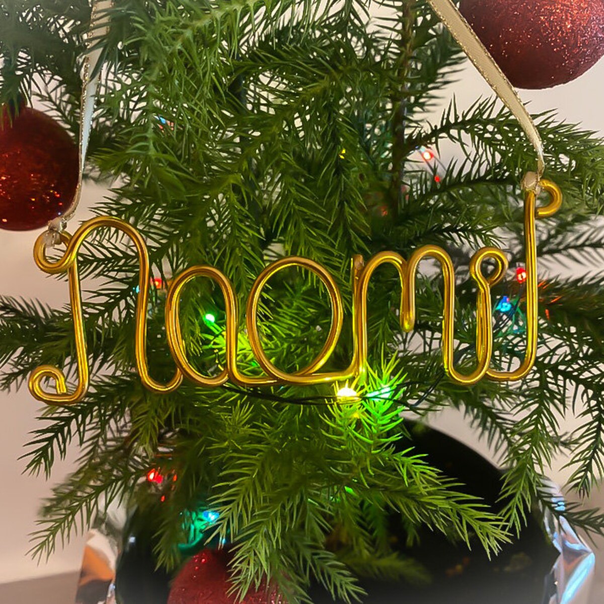 Personalized Wire Name Ornament - Baird