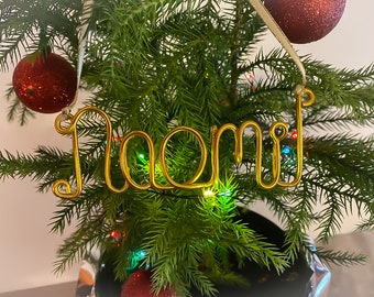 Personalized Wire Name Ornament: Holiday Keepsake Gift Tag