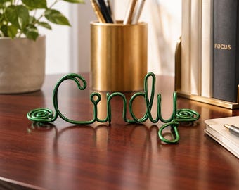 Placa de identificación con cable personalizada: decoración de escritorio personalizada