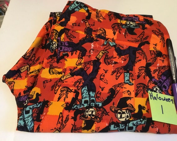 Lularoe TC2 Leggings Halloween Print Fits Plus-size 18 and Up