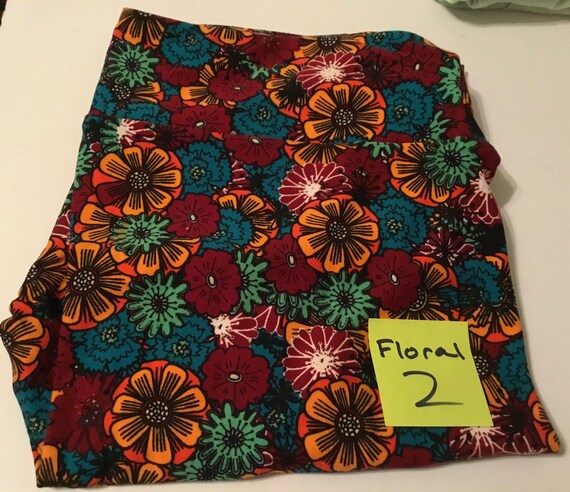 Lularoe Tall and Curvy Leggings Floral Print Fits Pant Size 10 to 22 