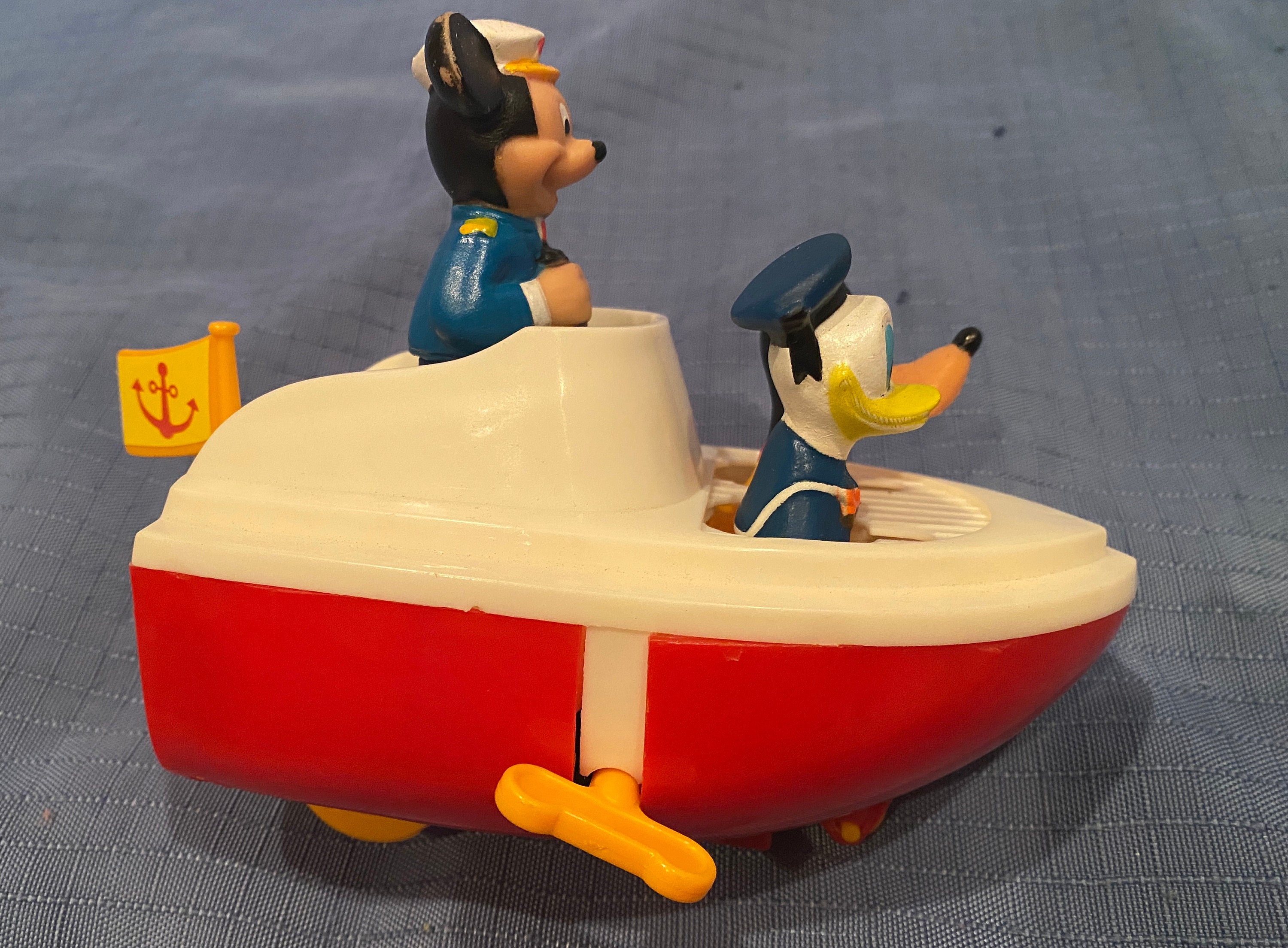 Walt Disney Illco Cap'n Mickey Wind up Toy Boat, Mickey