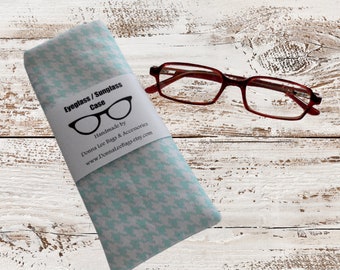 Gift For Her, Sunglass or Eyeglass Case, Soft Padded Aquamarine Houndstooth Fabric Pouch