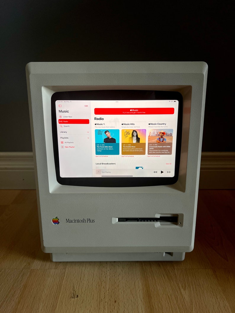 Apple Macintosh Retrofitted with an iPad Mini A Touchscreen Mac image 9