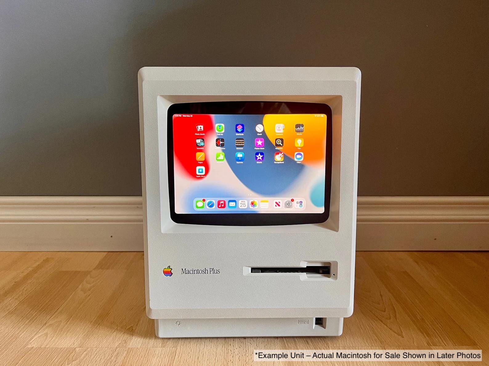 Apple Macintosh Plus With iPad Mini Display – Retro Touchscreen