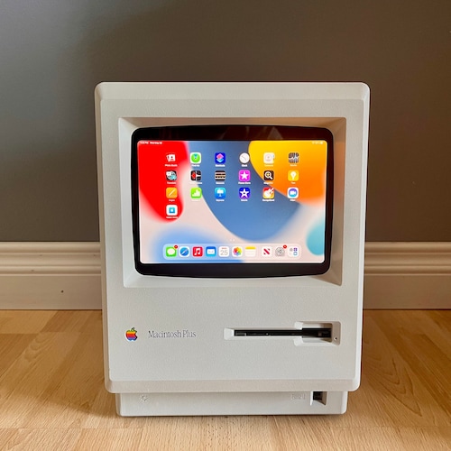 Apple Macintosh With iPad Mini Display – Retro Touchscreen Mac