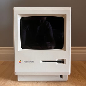 Apple Macintosh Retrofitted with an iPad Mini A Touchscreen Mac image 6