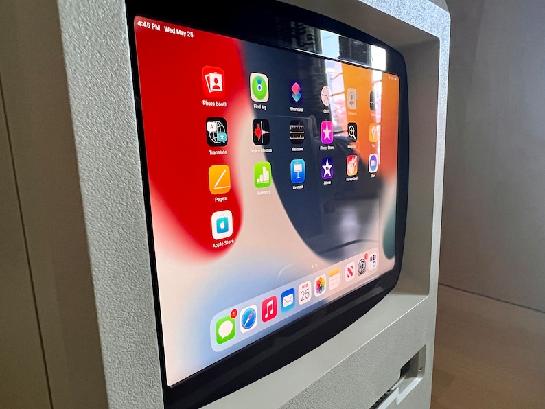 Apple Macintosh Retrofitted with an iPad Mini A Touchscreen Mac image 10