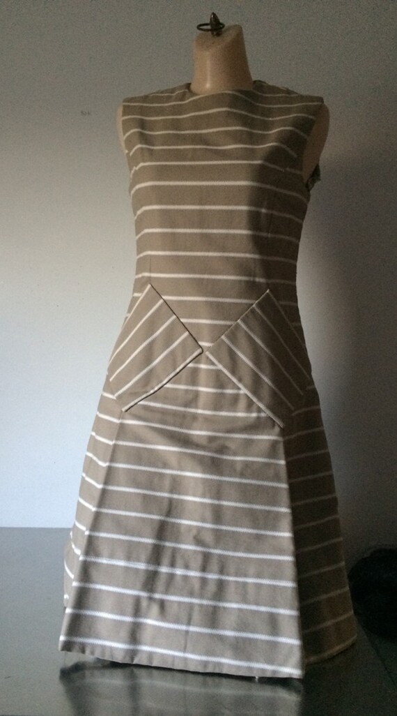 Vintage Mod  A line dress by Bonwit Teller - image 4
