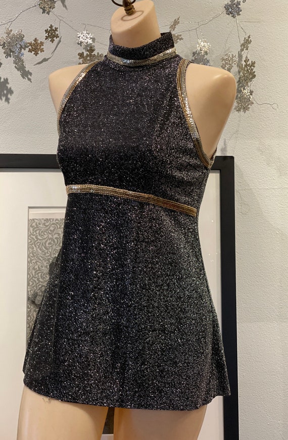 Hot 70s embellished metallic lurex sleeveless mock