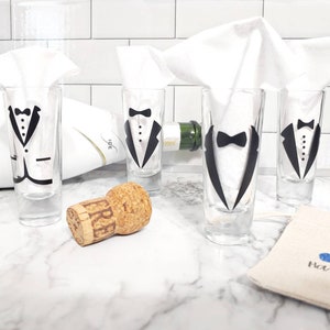 Shot Glasses, Groomsmen Shot Glasses, Groomsmen Gift, Wedding Glasses, Wedding Shot Glasses, Wedding Favors, Best Man Gift, Bachelor Party