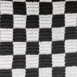 Chequered blanket crochet pattern - Chess board crochet pattern - Checkers board crochet pdf - Games board crochet tutorial