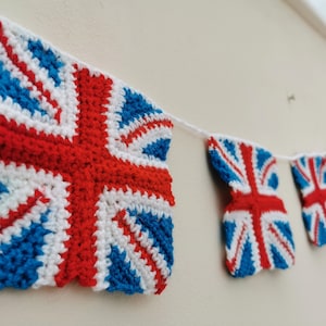 Union Jack garland -  Great Britain flag bunting - quick and easy crochet pattern pdf tutorial