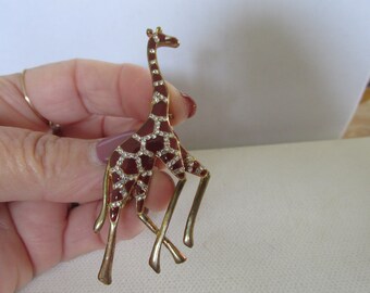 Vintage Large Golden Giraffe Brooch