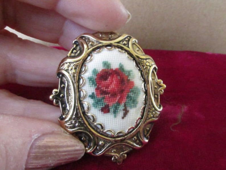 Vintage Brooch Victorian Look Brooch Collectible Jewelry Ribbon Scroll Design Red Rose Oval