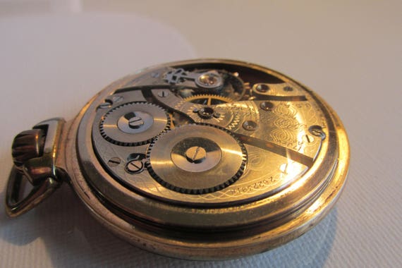 Waltham horloge datant