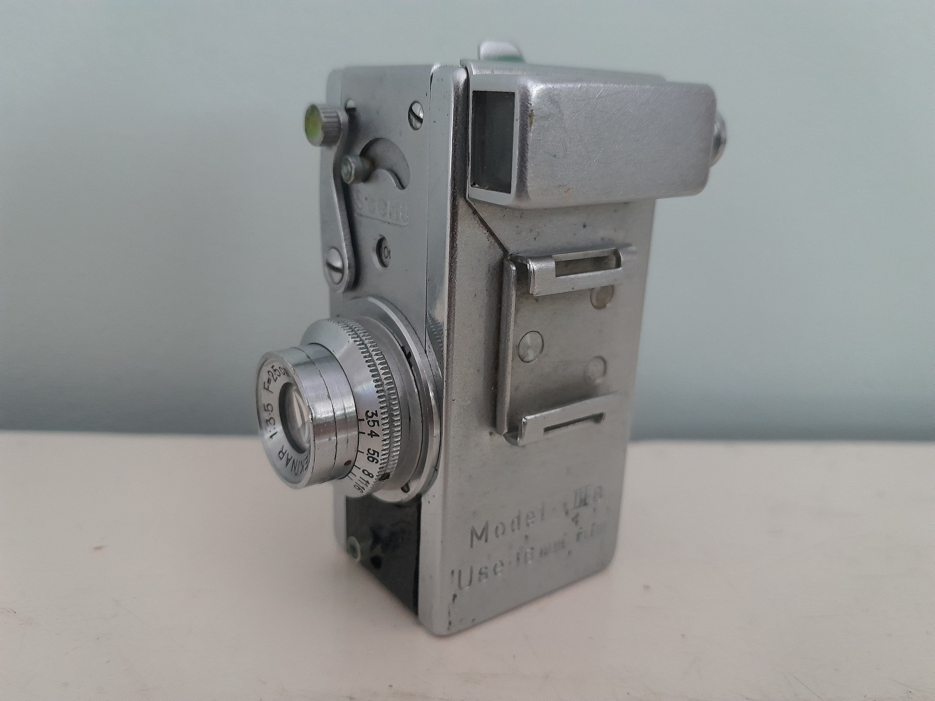 Vieux Appareil Photo Steky – Vintage, état D'usage, Pour Collection