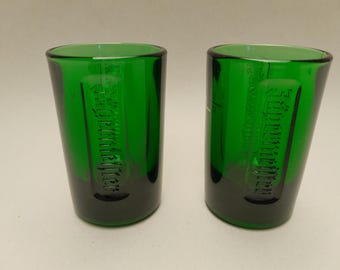 Set di 2 bicchierini da shot Jagermeister Jager verdi con logo in rilievo.