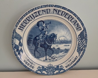 Wandteller Auferstehende Niederlande 1945 WW2 Societe Ceramique Maastricht