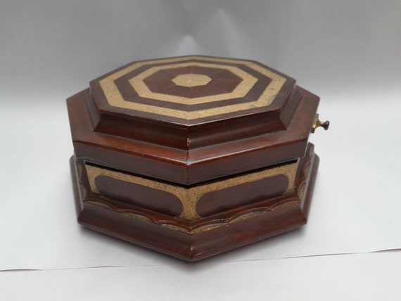 vintage wooden jewelery box - storage box - image 2