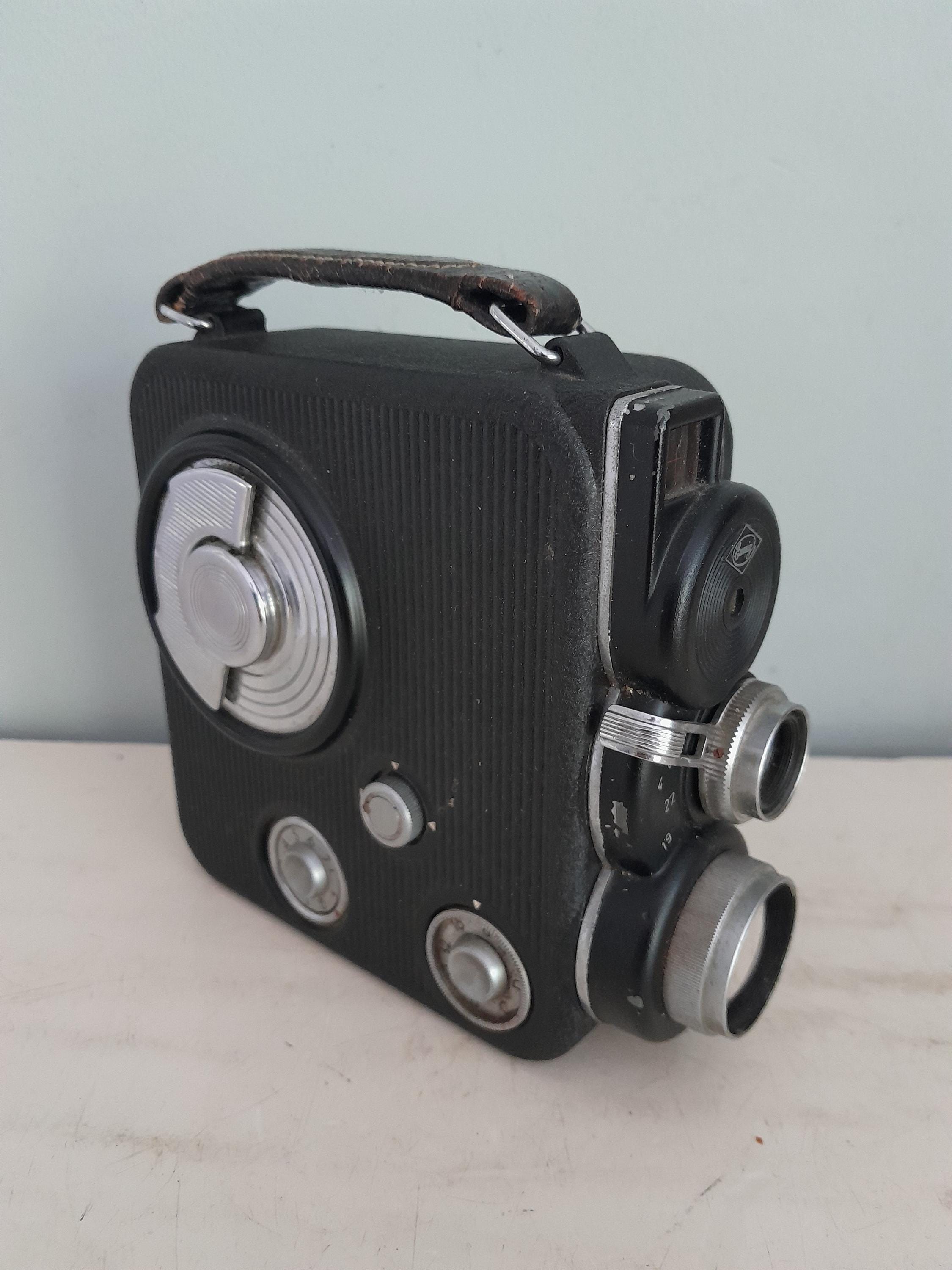 EUMIG C3R オーストリア製 8mm映画カメラ 三連ターレット式レンズ Eumig c3 - Etsy 日本