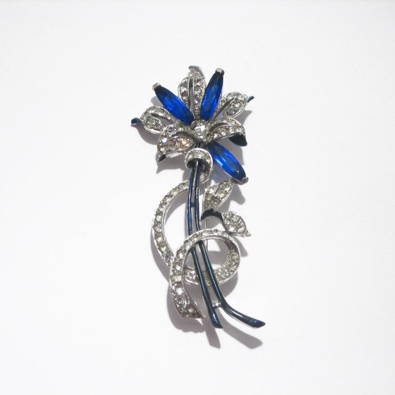 Enameled Flower Pin/TRIFARI, 1930s, USA // Retro B