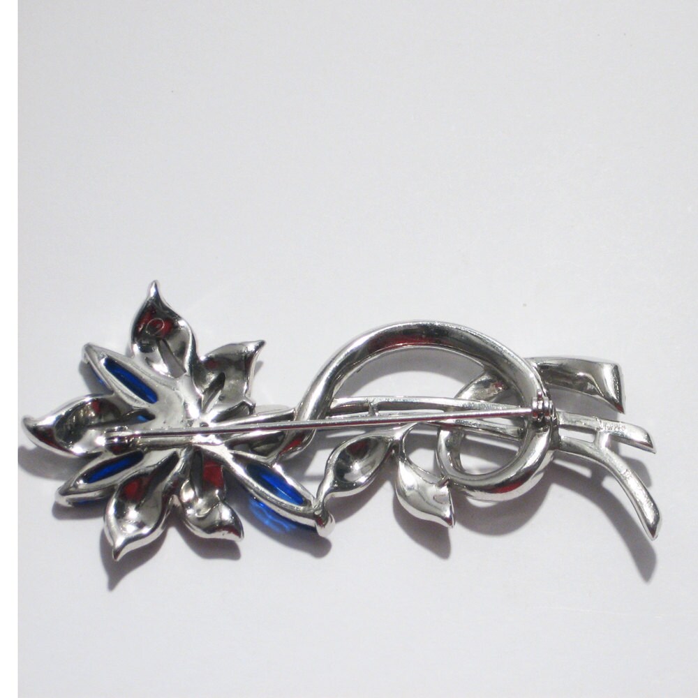 Enameled Flower Pin/trifari, 1930s, USA // Retro Brooch - Etsy