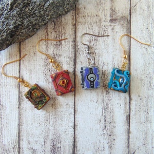 Hexen Zauberbuch Ohrringe - Fimo Fantasie Schmuck mit Kristall Elementen