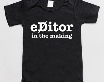 Editor in the making baby t-shirt black