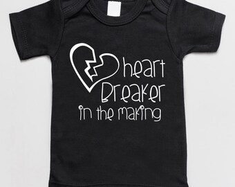 Heartbreaker in the making baby t-shirt black