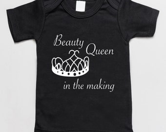 Beauty Queen in the making baby t-shirt black