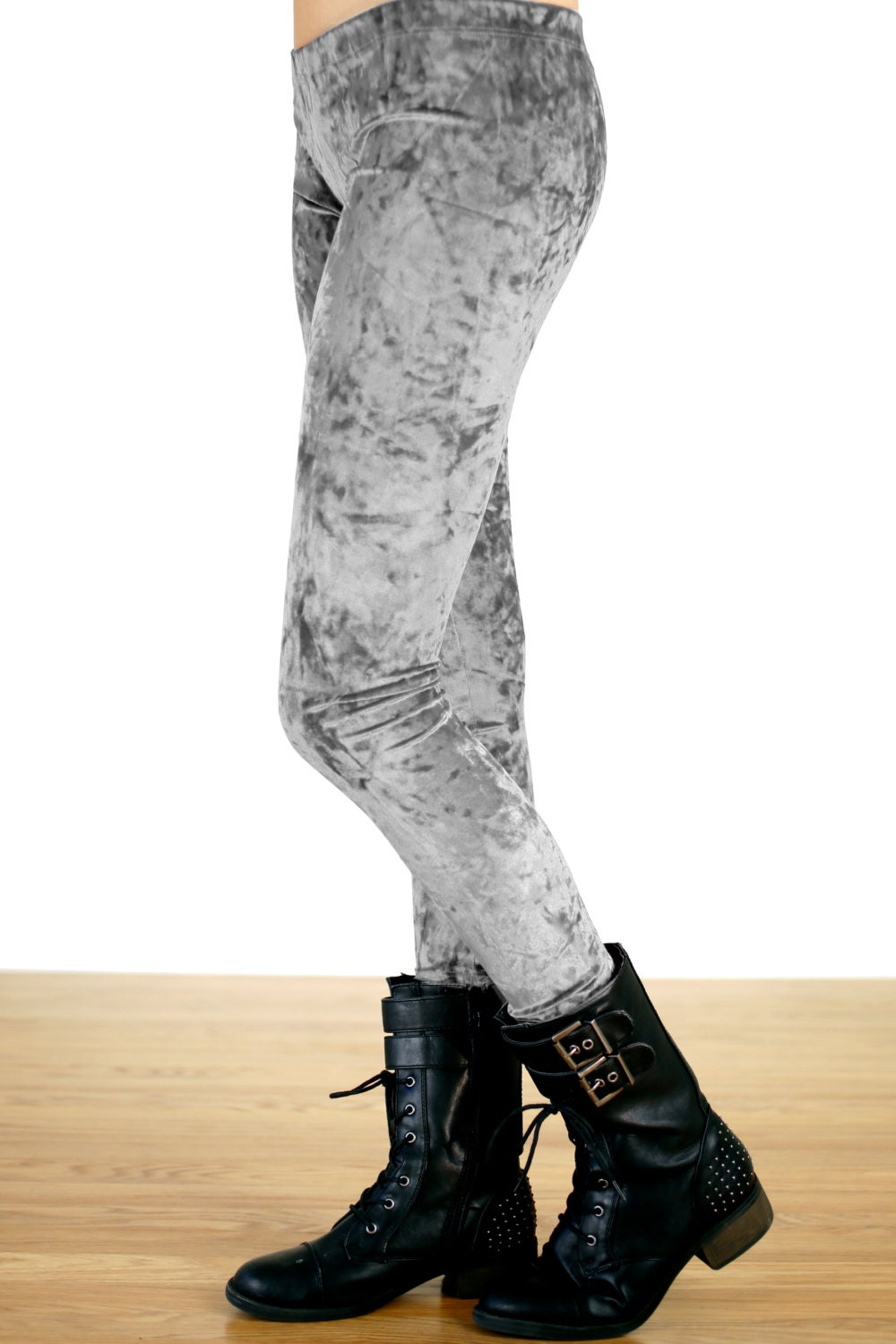 All black and creepers  Grunge fashion, Crushed velvet leggings, Fashion