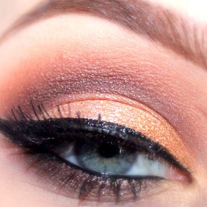 TRUI WEER- Krijg deze look! Natuurlijke, veganistische oogschaduw- en eyelinermake-up