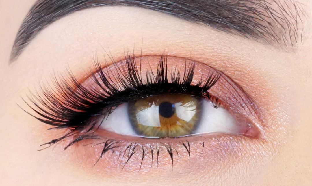 Duo di ombretti minerali ETHEREAL: ottieni questo look! Trucco