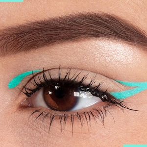 MATTE MINT Cake Eyeliner with Applicator Brush- Water Activated Eyeliner- Vegan Friendly, Cruelty Free