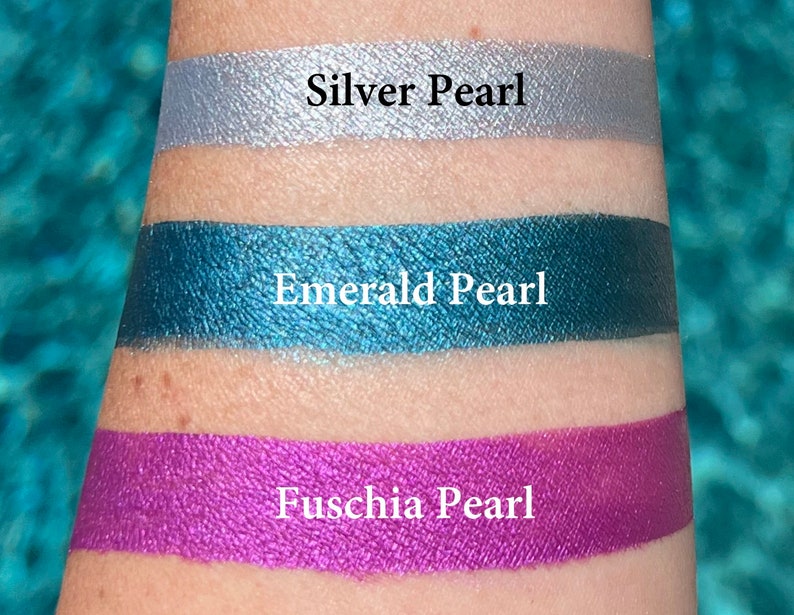 SILVER PEARL Cake Eyeliner With Applicator Brush Water Etsy