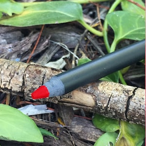 THE PERFECT RED - All Natural Lipliner or Eyeliner