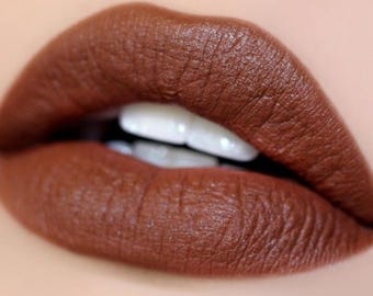 Lápiz labial y delineador totalmente naturales SEDONA Red Brown: no tóxicos, veganos y libres de crueldad animal.