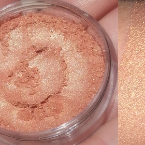 Gold Mineral Highlighter- All Natural and Vegan Friendly-GLOWDACIOUS- Face and Body Highlighter