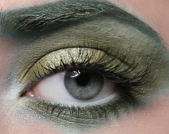 Olijfgroene glanzende oogschaduw - Dirty Laundry - Veganistische volledig natuurlijke make-up