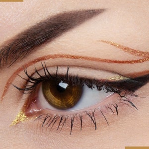 ECLECTIC Cake Eyeliner with Applicator Brush- Water Activated Eyeliner- Vegan Friendly, Cruelty Free
