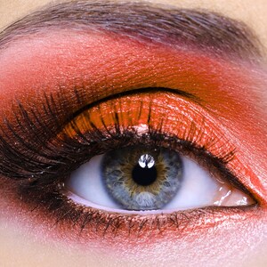 Dúo de sombras minerales HEATED: ¡Consigue este look! Sombras y delineadores totalmente naturales y veganos.